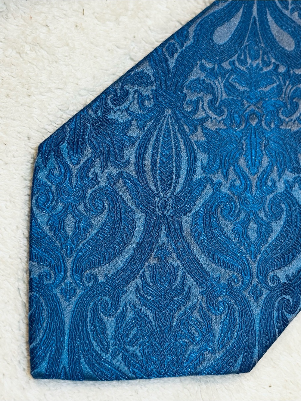 Brand New High Quality Designer Tie By Paul Malone / Palm Beach